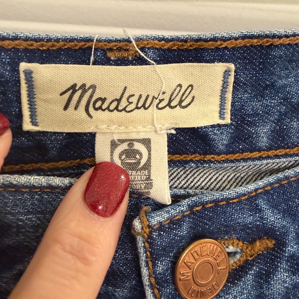 Like New Madewell Low Slung Baggie - Moffat Wash - Size 27 - Picture 7 of 10